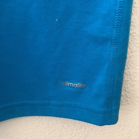 addias Blue Golf/Sport Short Sleeved T- Shirt    Size M - Picture 5 of 5